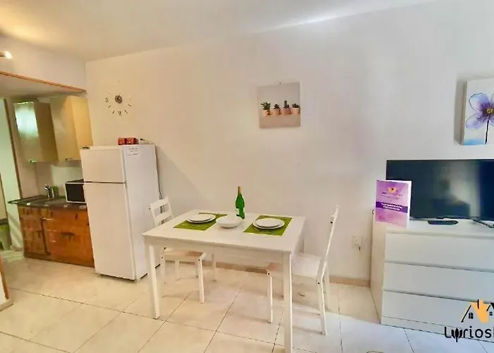 Lyrioshomes Manantiales Apartment